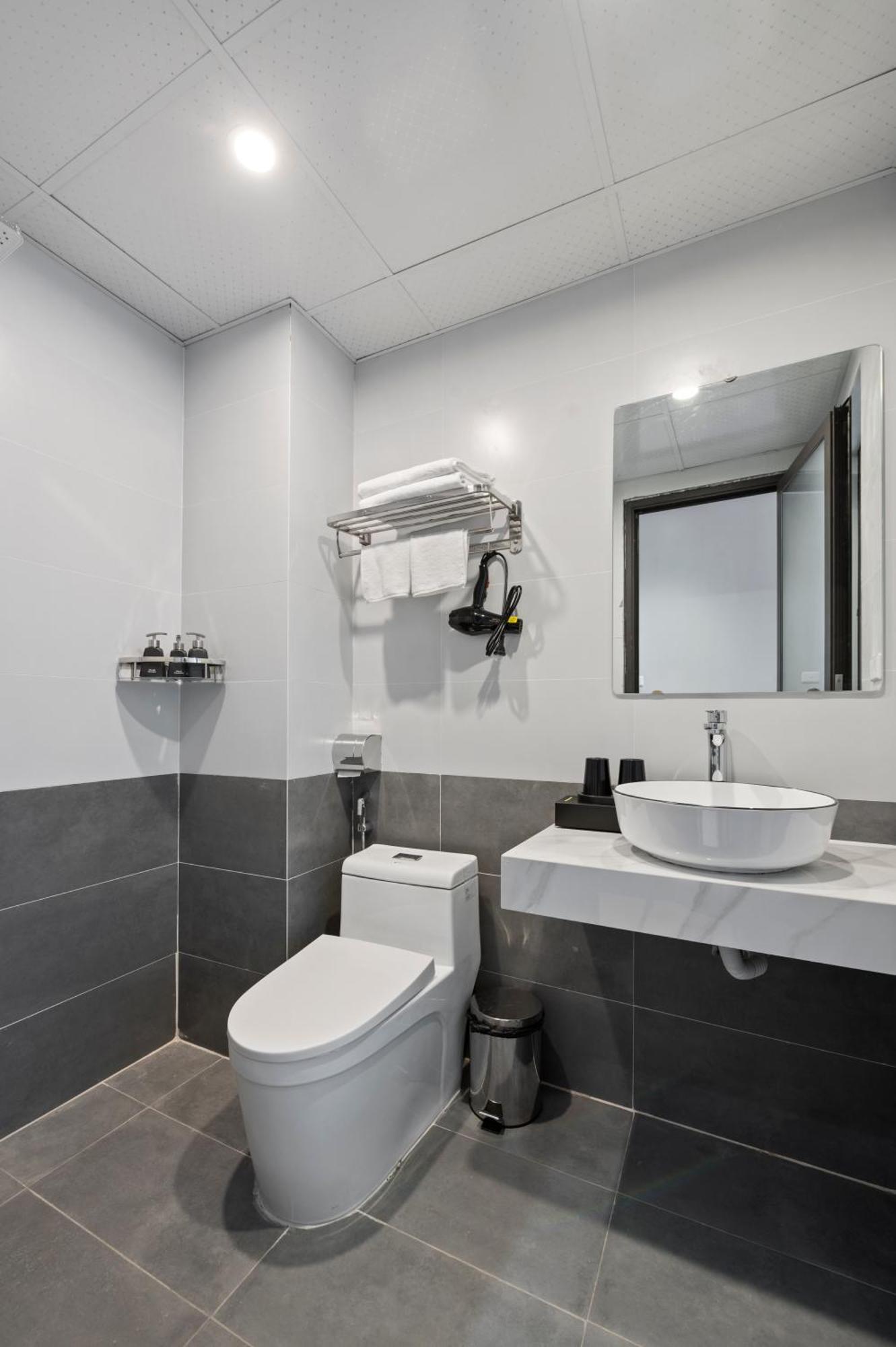 Lakeview Residence Hotel Hanoi Buitenkant foto
